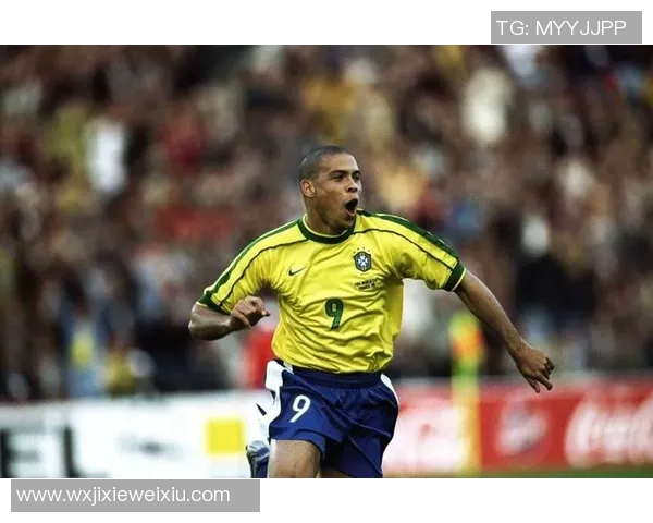 20世纪足球百大球星:荣耀与传奇的巅峰对决